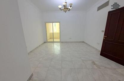 Apartment - 3 Bedrooms - 3 Bathrooms for rent in Anas Street - Fereej Bin Mahmoud North - Fereej Bin Mahmoud - Doha