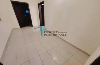 شقة - 2 غرف نوم - 2 حمامات للايجار في 35 بن عمران - فريج بن عمران - الدوحة