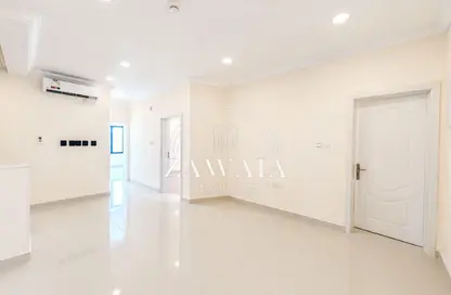 Apartment - 3 Bedrooms - 3 Bathrooms for rent in Al Mansoura - Al Mansoura - Doha