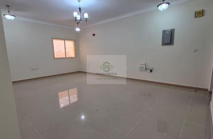 Apartment - 2 Bedrooms - 3 Bathrooms for rent in Al Mansoura - Al Mansoura - Doha
