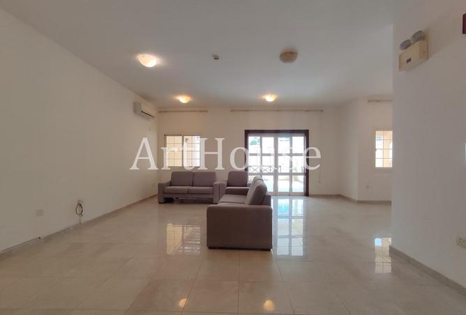61729980 - Property Image 3