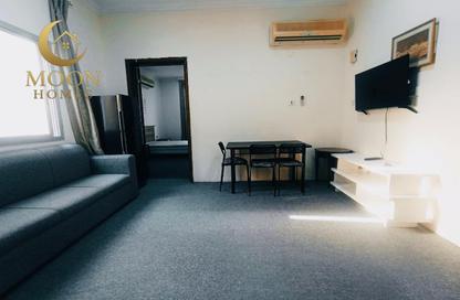 Apartment - 1 Bedroom - 1 Bathroom for rent in Umm Ghwailina Comm - Umm Ghuwalina - Umm Ghuwailina - Doha Apartment - 1 Bedroom - 1 Bathroom for rent in Umm Ghwailina Comm - Umm Ghuwalina - Umm Ghuwailina - Doha