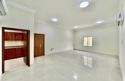Apartment - 3 - 2 for rent in Old Airport Road - Old Airport Road - Doha Apartment - 3 - 2 for rent in Old Airport Road - Old Airport Road - Doha
