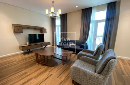 Apartment - 2 Bedrooms - 4 Bathrooms for sale in Floresta Gardens - Floresta Gardens - The Pearl Island - Doha