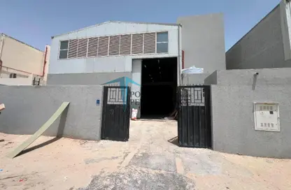 Warehouse - Studio - 7 Bathrooms for rent in Industrial Area 4 - Industrial Area - Industrial Area - Doha