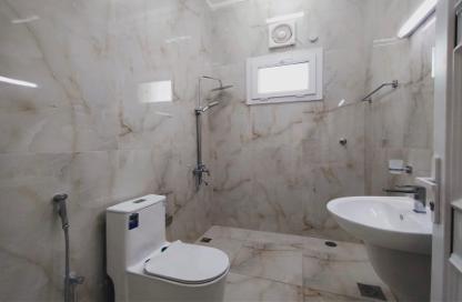 Apartment - Studio - 1 Bathroom for rent in Al Khazin Street - Madinat Khalifa South - Madinat Khalifa - Doha