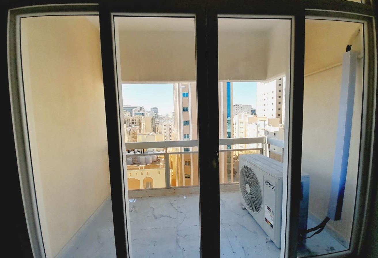 BIG LAYOUT 3 BHK UNFURNISHED | WITH BALCONY - apartment in Al Hitmi