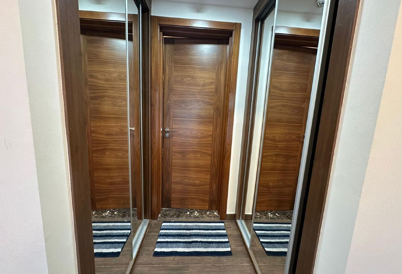 Stunning 1Bhk|With Balcony|Fully Furnished thumbnail 6