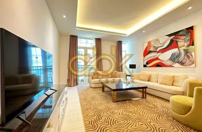 Apartment - 2 Bedrooms - 3 Bathrooms for rent in The Garden - Floresta Gardens - The Pearl Island - Doha