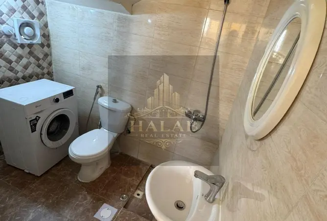 984227 - Property Image 2