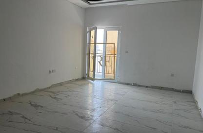Apartment - 3 Bedrooms - 3 Bathrooms for rent in Fereej Kulaib - Doha Apartment - 3 Bedrooms - 3 Bathrooms for rent in Fereej Kulaib - Doha