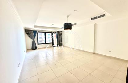 Apartment - 2 Bedrooms - 3 Bathrooms for rent in East Porto Drive - Porto Arabia - The Pearl Island - Doha