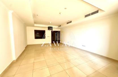 Apartment - 2 Bedrooms - 3 Bathrooms for rent in East Porto Drive - Porto Arabia - The Pearl Island - Doha