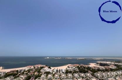Apartment - 2 Bedrooms - 3 Bathrooms for rent in The Garden - Floresta Gardens - The Pearl Island - Doha