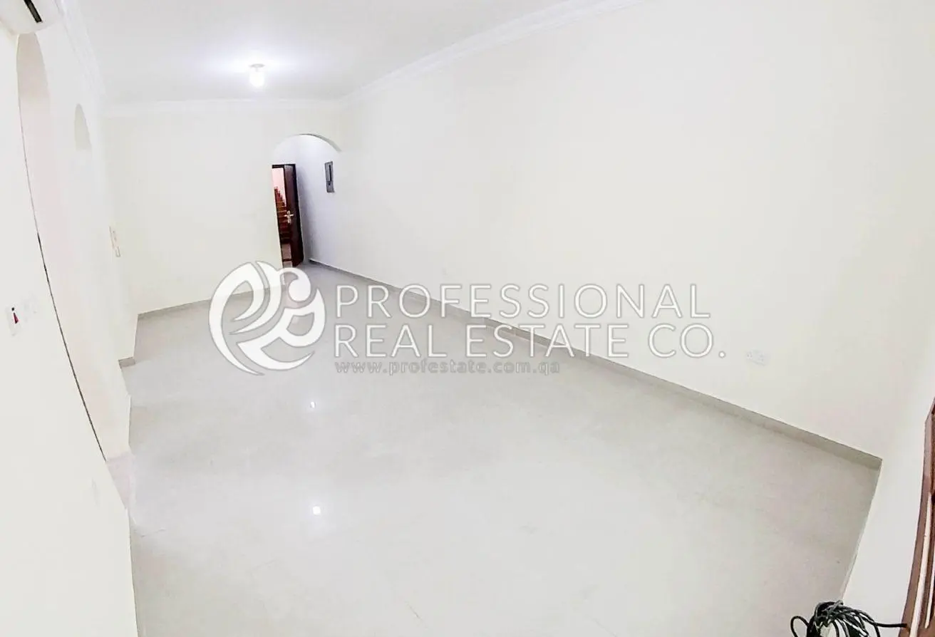 57200599 - Property Main Image