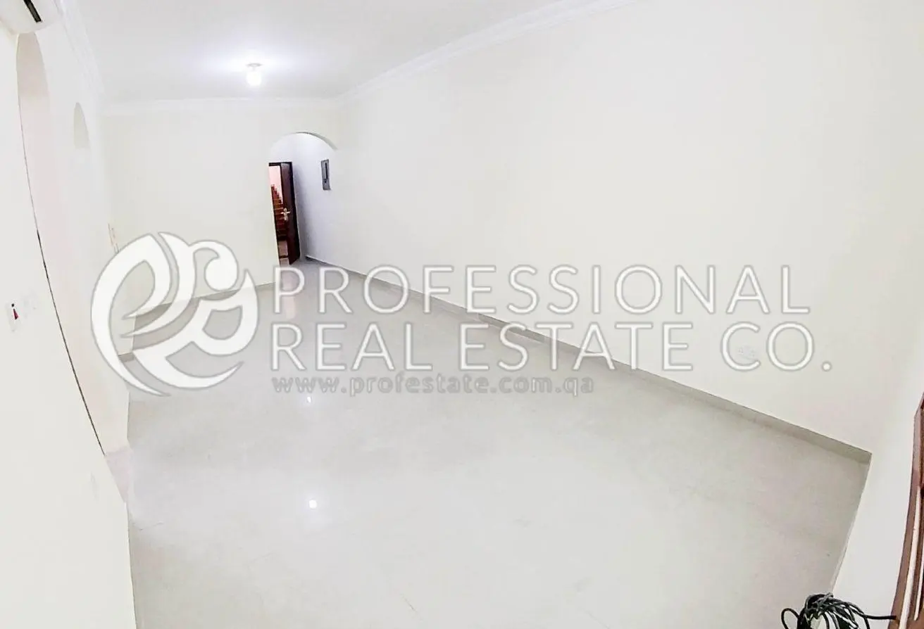 57200599 - Property Main Image