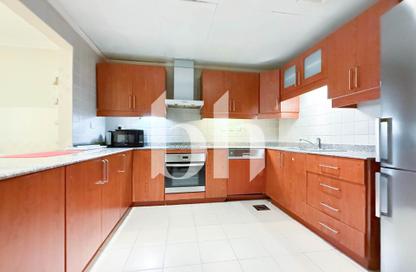Apartment - 1 Bedroom - 2 Bathrooms for rent in West Porto Drive - Porto Arabia - The Pearl Island - Doha