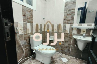 شقة - 3 غرف نوم - 3 حمامات للايجار في فريج بن محمود - الدوحة