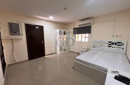 Apartment - Studio - 1 Bathroom for rent in Onaiza Street - Diplomatic Area - Doha Apartment - Studio - 1 Bathroom for rent in Onaiza Street - Diplomatic Area - Doha