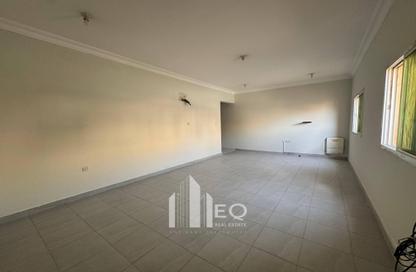 Apartment - 3 Bedrooms - 3 Bathrooms for rent in Al Sadd Road - Al Sadd - Doha