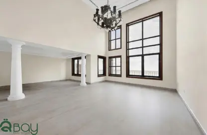 تاون هاوس - 4 غرف نوم - 5 حمامات للايجار في طريق بورتو الغربي - بورتو أرابيا - جزيرة اللؤلؤة - الدوحة