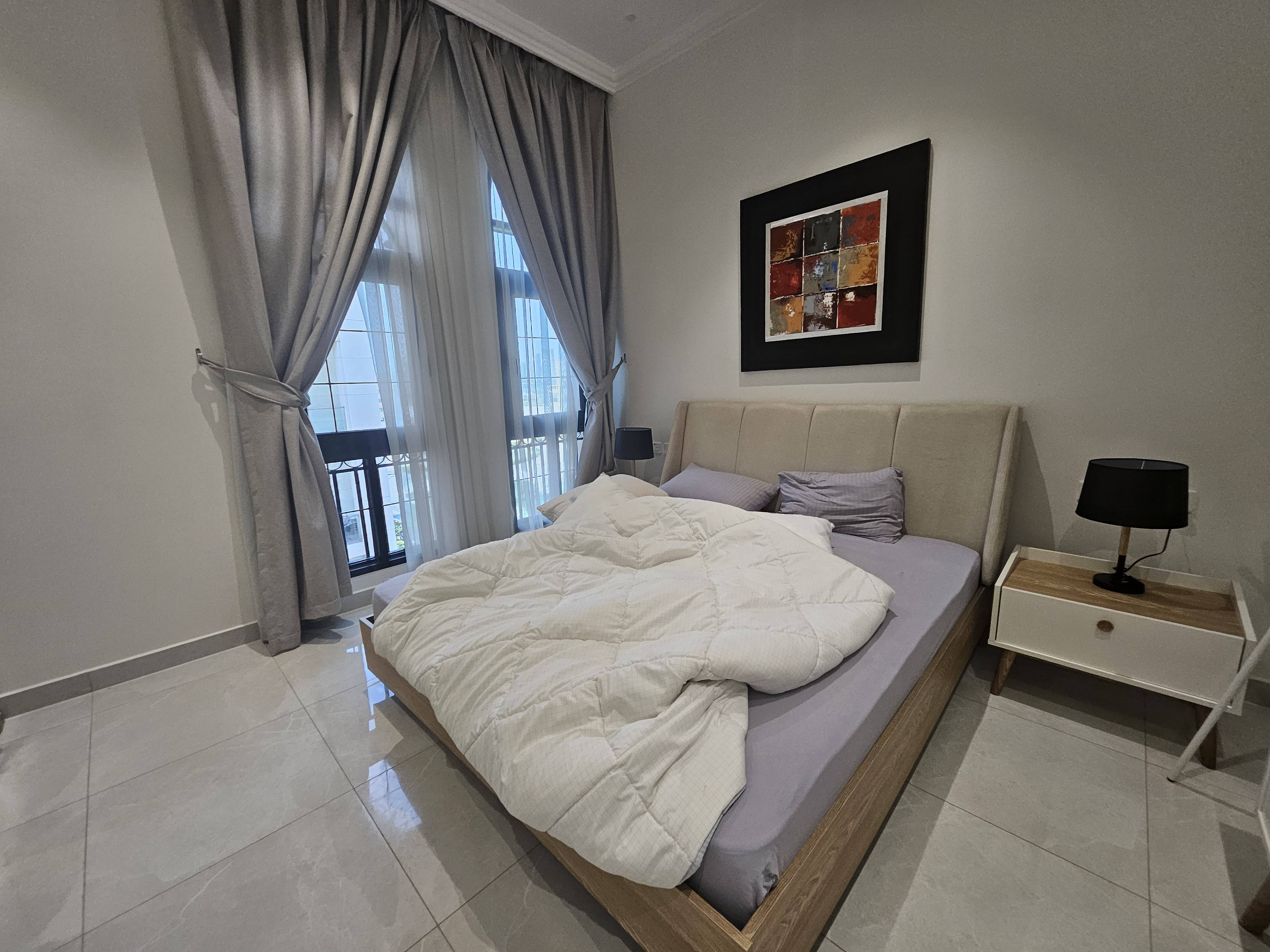 HIGH END SEE VIEW 1BEDROOM FULLY FURNISHED BALCONY thumbnail 7