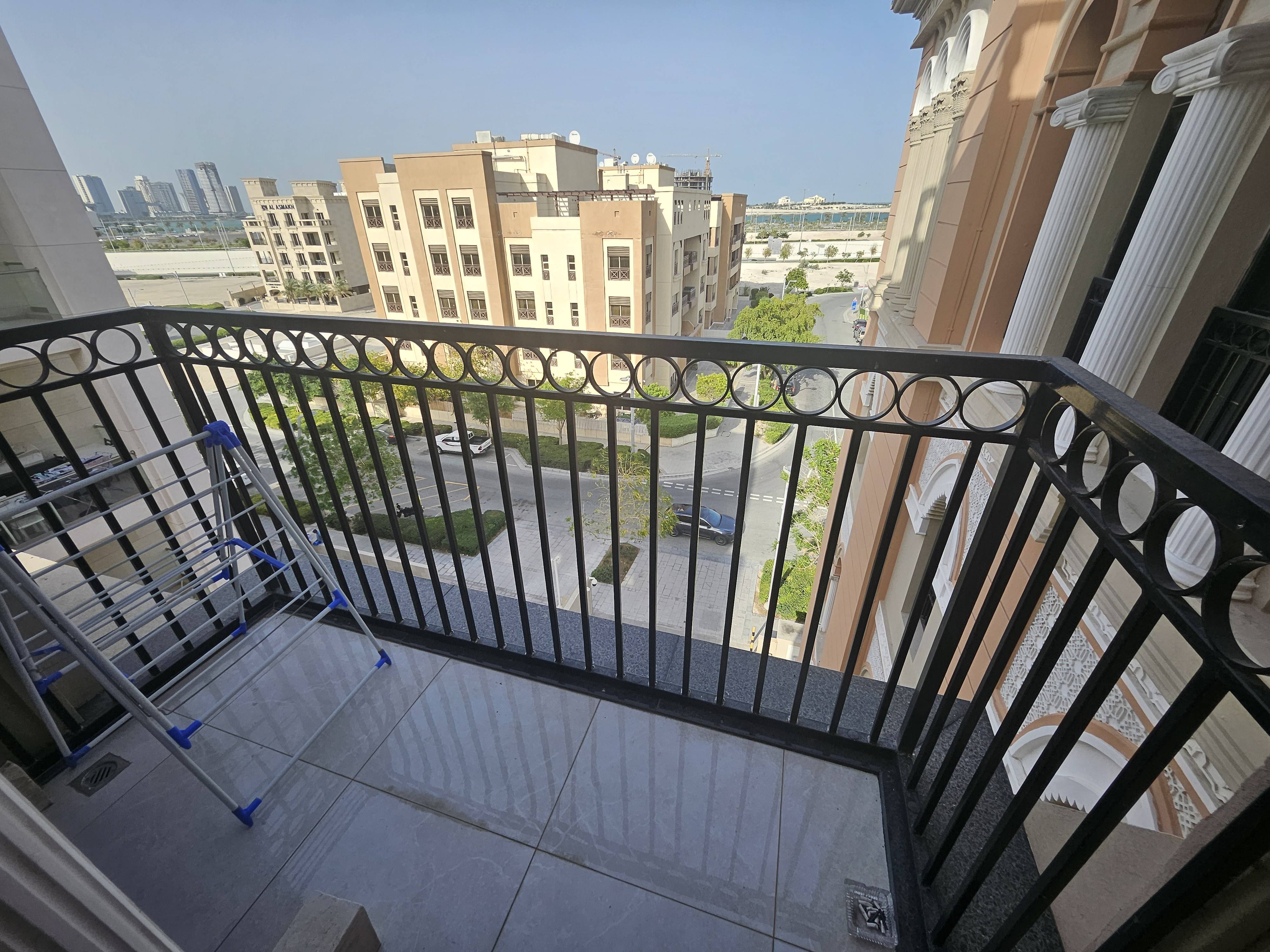 HIGH END SEE VIEW 1BEDROOM FULLY FURNISHED BALCONY thumbnail 10