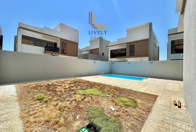 52180465 - Property Image 3