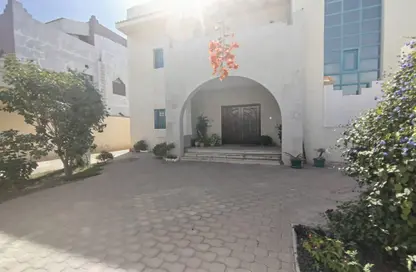 Villa - 3 Bedrooms - 4 Bathrooms for rent in Al Hilal West - Al Hilal - Doha