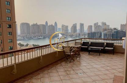 Apartment - 2 Bedrooms - 2 Bathrooms for rent in Tower 4 - Porto Arabia - The Pearl Island - Doha