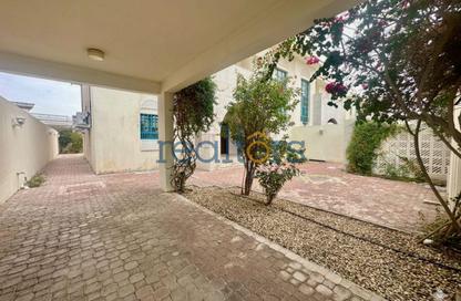 Villa - 3 Bedrooms - 4 Bathrooms for rent in New Salata - Salata - Doha