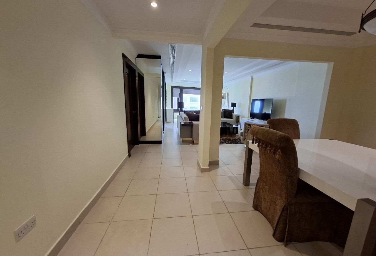 Luxury 1BR | Full Sea View  | Fully Furnished |Por thumbnail 9
