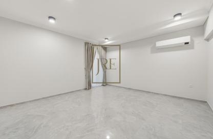 Apartment - 2 - 3 for rent in Musheireb Apartments - Musheireb - Doha