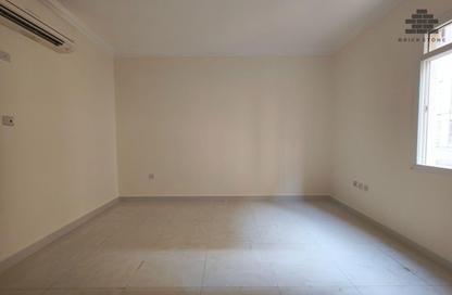 Apartment - 3 Bedrooms - 3 Bathrooms for rent in Al Sadd Road - Al Sadd - Doha Apartment - 3 Bedrooms - 3 Bathrooms for rent in Al Sadd Road - Al Sadd - Doha