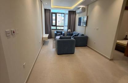 Apartment - 1 - 2 for rent in Umm Ghuwalina - Umm Ghuwailina - Doha