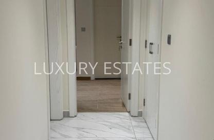 Apartment - 2 Bedrooms - 2 Bathrooms for sale in Crescent Building - Yasmeen City - Lusail