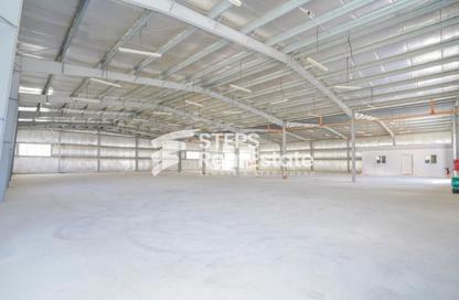 Warehouse - Studio - 1 Bathroom for rent in East Industrial Street - Birkat Al Awamer - Al Wakra