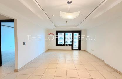 Apartment - 1 Bedroom - 2 Bathrooms for rent in East Porto Drive - Porto Arabia - The Pearl Island - Doha