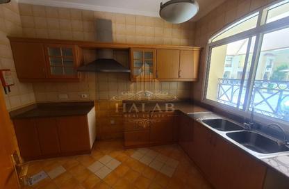 مجمع سكني - 4 غرف نوم - 4 حمامات للايجار في برج أسباير - الوعب - الوعب - الدوحة