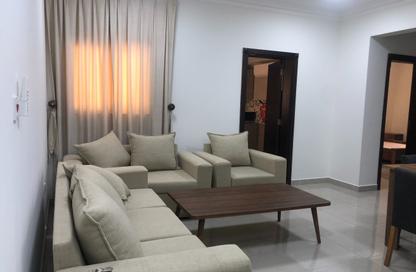 Apartment - 2 Bedrooms - 2 Bathrooms for rent in Bin Omran - Fereej Bin Omran - Doha