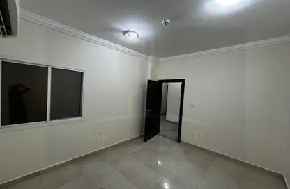 شقة - 2 غرف نوم - 1 حمام للايجار في ام غوالينا تجارية - ام غويلينا - أم غويلينا - الدوحة