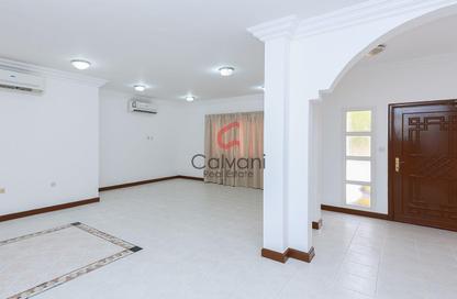 Compound - 3 - 2 for rent in New Salata - Salata - Doha