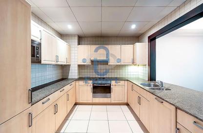 Apartment - 1 - 2 for sale in West Porto Drive - Porto Arabia - The Pearl Island - Doha