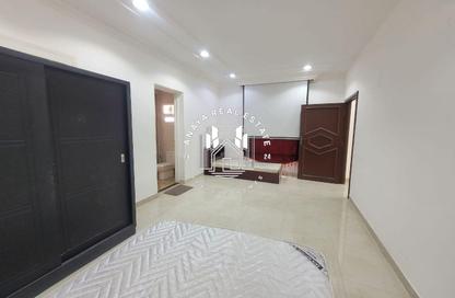 Villa - 1 Bedroom - 1 Bathroom for rent in Umm Al Seneem Street - Ain Khaled - Doha Villa - 1 Bedroom - 1 Bathroom for rent in Umm Al Seneem Street - Ain Khaled - Doha