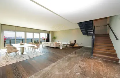 Townhouse - 3 Bedrooms - 4 Bathrooms for sale in Seef Lusail Tower 1 - Seef Lusail - Lusail City - Lusail