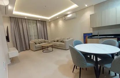 شقة - 2 غرف نوم - 2 حمامات للايجار في ام غوالينا تجارية - ام غويلينا - أم غويلينا - الدوحة