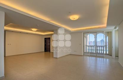 Apartment - 2 Bedrooms - 3 Bathrooms for rent in Tower 23 - Viva Bahriyah - The Pearl Island - Doha