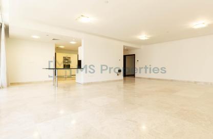 Apartment - 3 Bedrooms - 5 Bathrooms for rent in West Bay Tower - West Bay - West Bay - Doha Apartment - 3 Bedrooms - 5 Bathrooms for rent in West Bay Tower - West Bay - West Bay - Doha