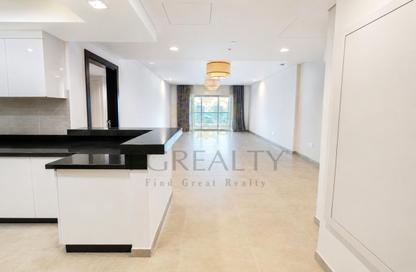 Apartment - 1 - 2 for rent in Viva West - Viva Bahriyah - The Pearl Island - Doha