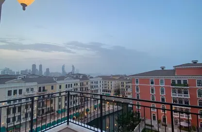 Apartment - 2 Bedrooms - 3 Bathrooms for sale in Qanat Quartier - The Pearl Island - Doha